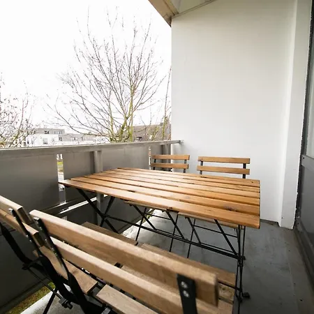 Bright - 100 Qm - Kuche & Balkon *